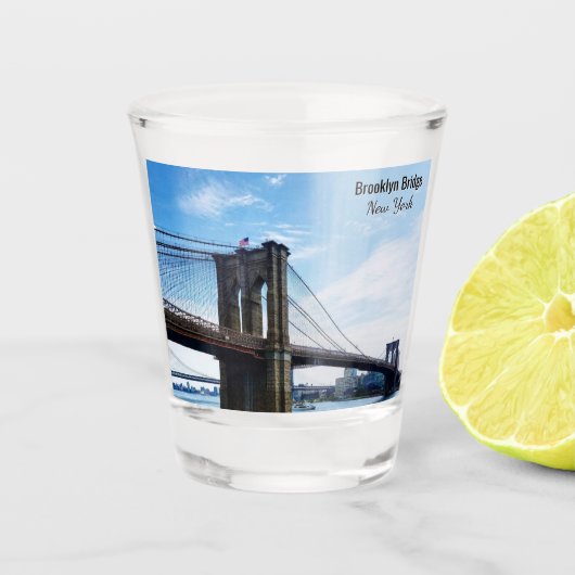 Brooklyn Bridge New York Souvenir Shot Glas (Voorkant)