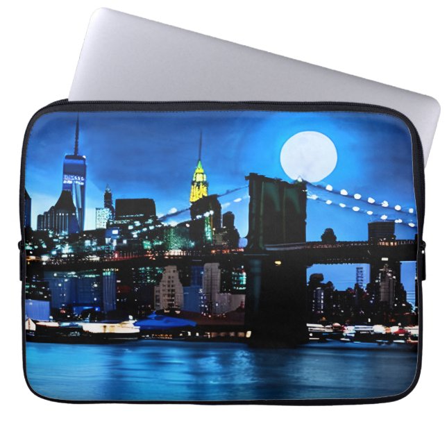 Brooklyn Bridge onder een volle maan Laptop Sleeve (Voorkant)