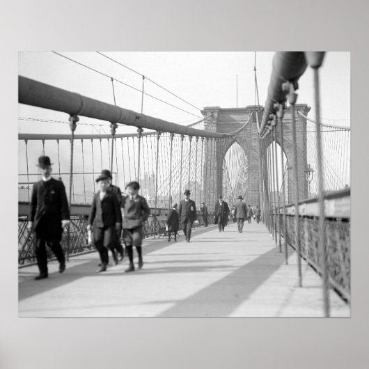 Brooklyn Bridge Pedestrians, 1909. foto Poster (Voorkant)