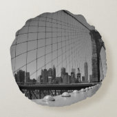 Brooklyn bridge rond kussen (Achterkant)