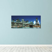 Brooklyn Bridge 's nachts, New York City Canvas Afdruk (Insitu (Houten vloer))
