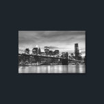 Brooklyn Bridge 's nachts, New York City Canvas Afdruk<br><div class="desc">Brooklyn Bridge en Manhattan Skyline bij nacht,  New York City</div>