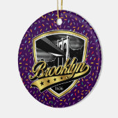Brooklyn Gouden Swoosh Logo Ontwerp Keramisch Ornament (Links)