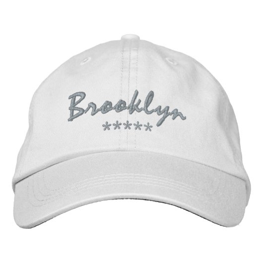Brooklyn Naam Geborduurde Pet (Voorkant)