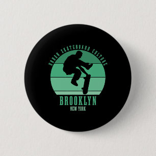 Brooklyn New York City Skateboarder Urn Skateboard Ronde Button 5,7 Cm