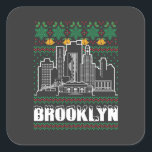 Brooklyn New York Ugly Christmas Vierkante Sticker<br><div class="desc">Brooklyn New York lelijke kerst ontwerp voor de liefde van de stad Brooklyn. Afgebeeld door Brooklyn stadsgezicht en kerstontwerp met tekst BROOKLYN. Kings County is een county in de Amerikaanse staat New York en het op één na dichtstbevolkte county in de staat New York. Voor jou en je geliefden die...</div>