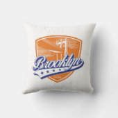 Brooklyn Shield met Swoosh Design Kussen (Achterkant)