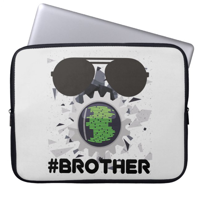Brother´s watching. laptop sleeve (Voorkant)