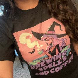 Brouwen Spells en Coffee Pastel Gothic Witch T-shirt