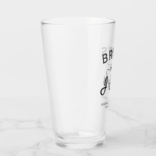 Brouwerij en ik hebben een hooggeprezen weddenscha glas (Rechts)