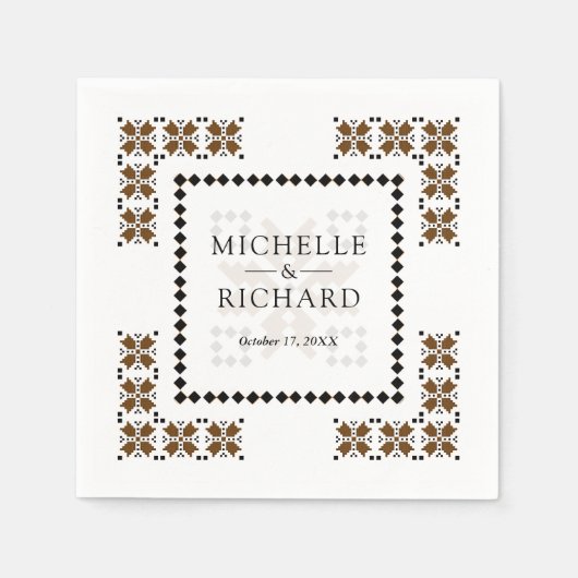 Brown and Black Ukrainian Embroidery Wedding Servet (Voorkant)