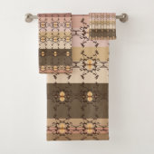 Brown And Peach Stripe Bad Handdoek (Insitu)