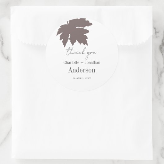 Brown Autumn Maple Leaf Wedding Favors Ronde Sticker (Tas)