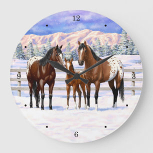 Brown Bay Appaloosa-paarden in sneeuw Grote Klok