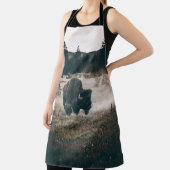 BROWN BISON OP BROWN GRASS FIELD TIJDENS DAG SCHORT (Insitu)