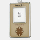 Brown Clover Ribbon Tmpl (V-O) van Kenneth Yoncich Verzilverd Omlijst Ornament (Links)