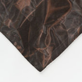 Brown dried leaves on ground fleece deken (Hoek)