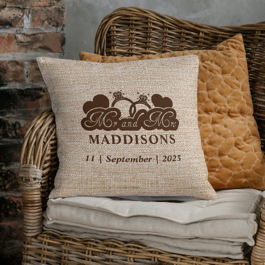 Brown Faux Burlap Mr. and Mrs. Wedding Keepsake Kussen