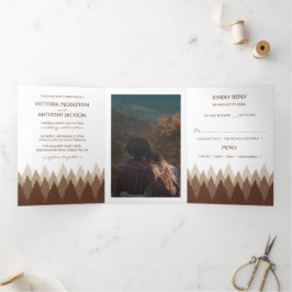 Brown Forest Range Woodland Wedding Suite Drieluik Uitnodiging