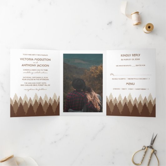 Brown Forest Range Woodland Wedding Suite Drieluik Uitnodiging (Binnen)