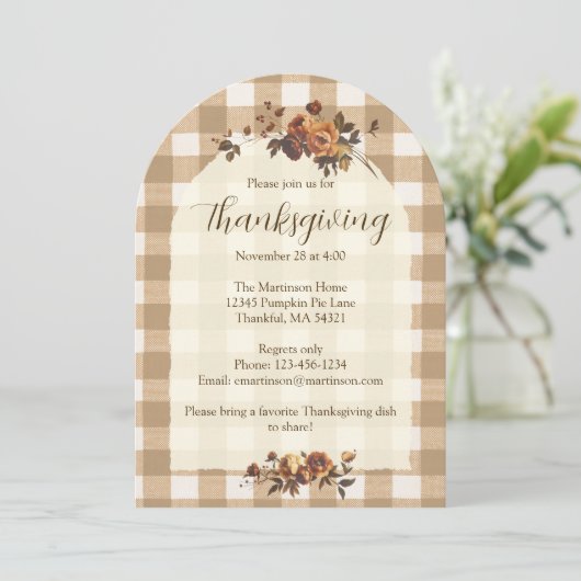 Brown Gingham Autumn Florals Arch Thanksgiving Kaart (Staand voorkant)