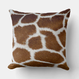 Brown Giraffe Print Faux Fur Realistic Skin Kussen