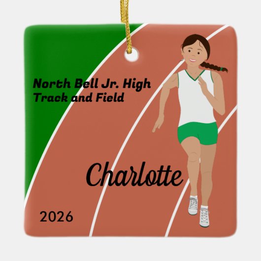 Brown Hair Track en Field Girl in Groen Wit Keramisch Ornament (Voorkant)