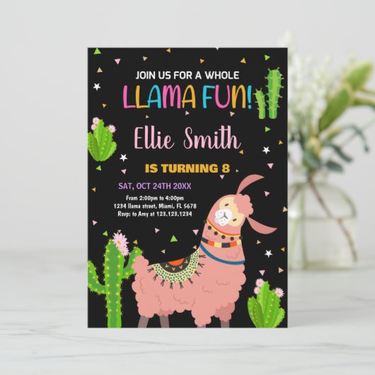 Brown Llama Fun Llama Verjaardag Uitnodigingen (Staand voorkant)