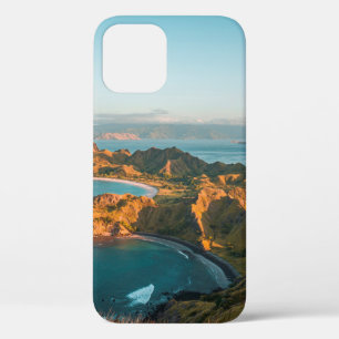 BROWN MOUNTAIN BESIDE BODY OF WATER TIJDENS DAGEN Case-Mate iPhone CASE