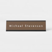 Brown Trendy Modern Professional Bureau Naambordje (Voorkant)