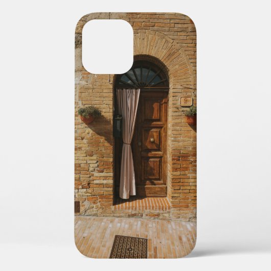 BROWN WOODEN DEUR OP BROWN BRICK WALL Case-Mate iPhone CASE (Achterkant)