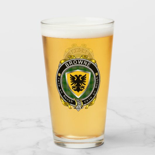 Browne Irish Shield Beer Glas (Voorkant gevuld)
