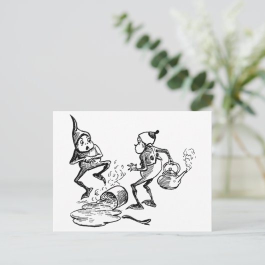 Brownie Cradling Hurt Hand Briefkaart (Staand voorkant)