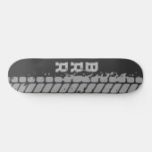 BRR Logo Grijze belettering bandendraden Persoonlijk Skateboard (Horizontaal)