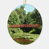 Brug bij het meer van het honderdjarig bestaan in  keramisch ornament (Links)