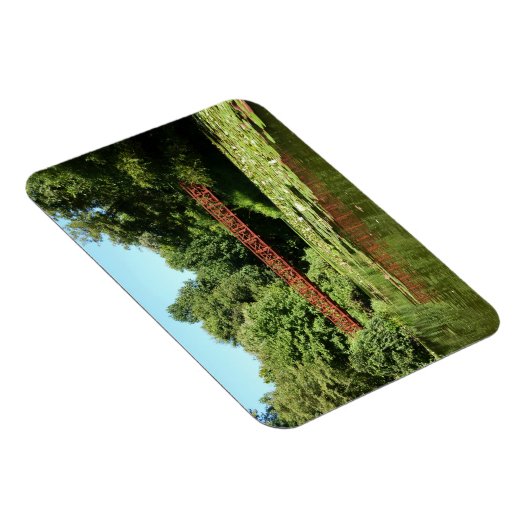 Brug bij het meer van het honderdjarig bestaan in  magneet (Rechterzijde)