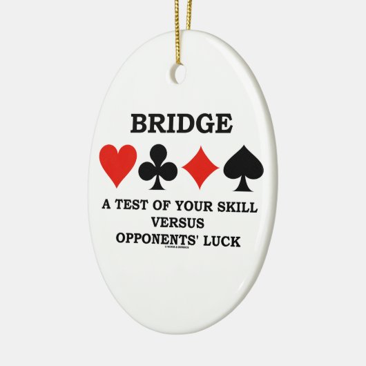 Brug een test van je vaardigheden tegenover tegens keramisch ornament (Links)