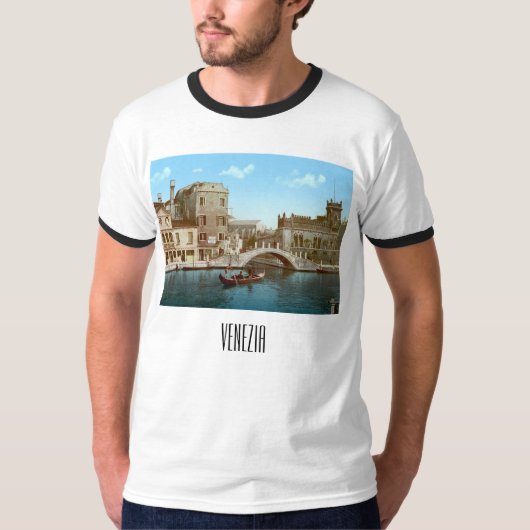 Brug en kanaal in Venetië (1900) T-shirt (Voorkant)