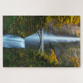 Brug en waterval in een bos legpuzzel (Horizontaal)