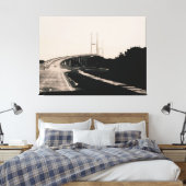 Brug in regenachtig weer canvas afdruk (Insitu (Slaapkamer))