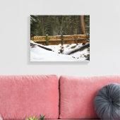 Brug in Wuksachi Canvas Afdruk (Insitu (Woonkamer))