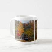 Brug langs de weg naar de Mok van de Alley Mill Co (Voorkant links)