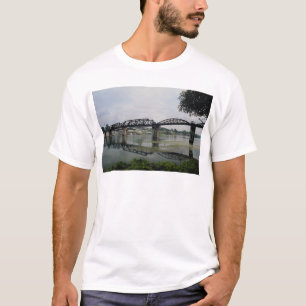 Brug op de Kwai, Kanchanaburi, Thailand T-shirt