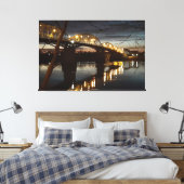 Brug over de rivier de Donau. Canvas Afdruk (Insitu (Slaapkamer))