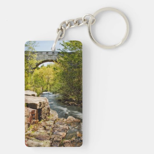 Brug over de rivier sleutelhanger (achterkant)