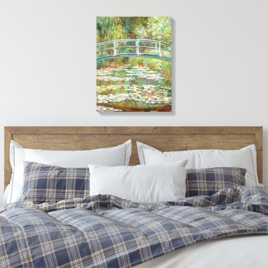 Brug over de vijver van waterlelies | Claude Monet Canvas Afdruk (Insitu (Slaapkamer))