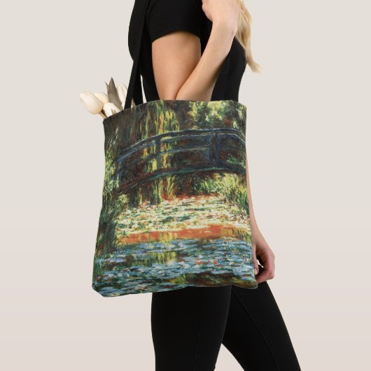 Brug over de waterlieveling door Claude Monet Tote Bag (Dichtbij)