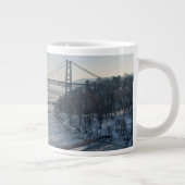 Brug voor beren grote koffiekop (Rechts)