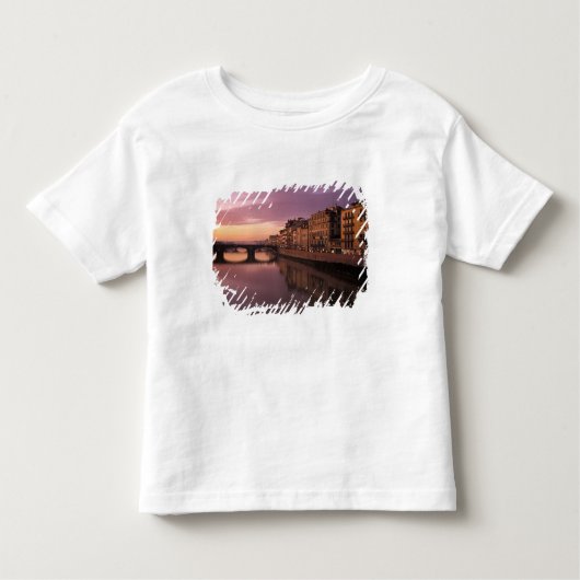 Bruggen over de rivier de Arno bij zonsondergang; Kinder Shirts (Voorkant)