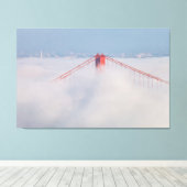 Brugtoren in de mist canvas afdruk (Insitu (Houten vloer))